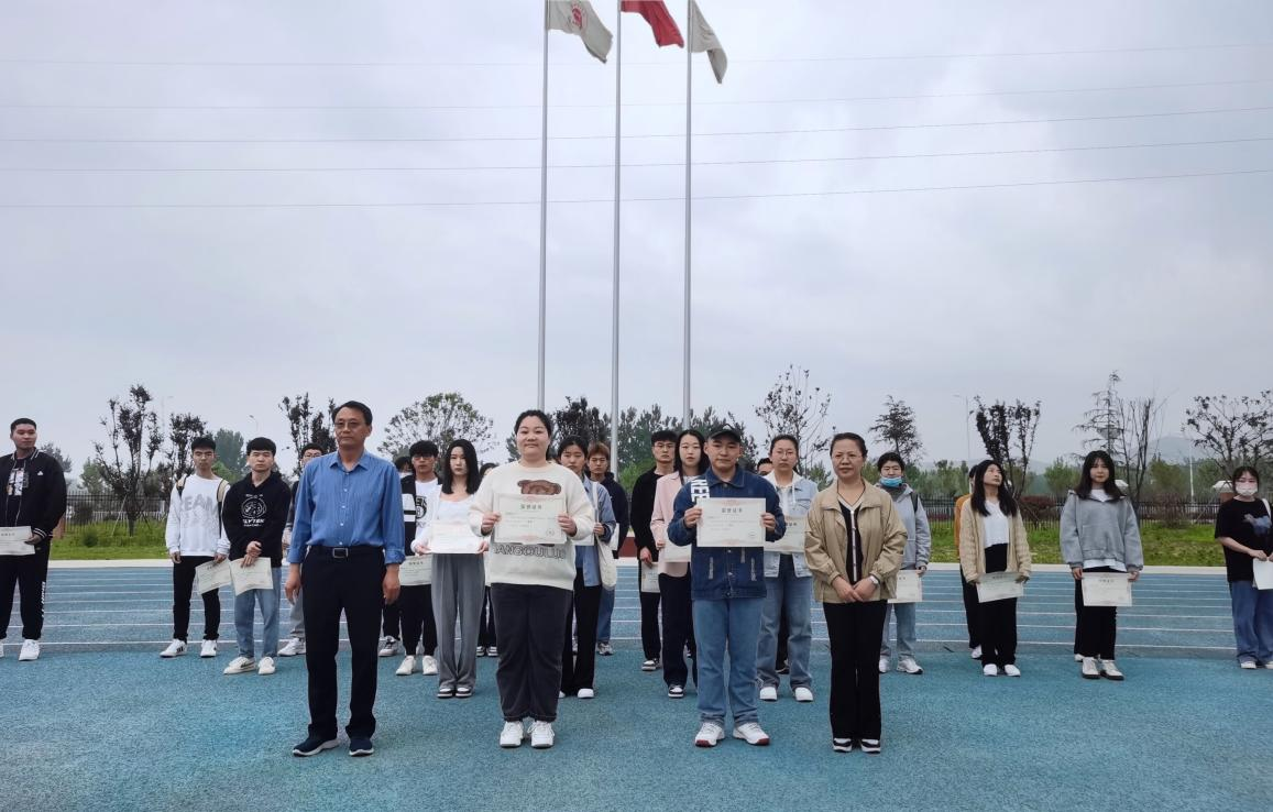 今晚买四不像必中